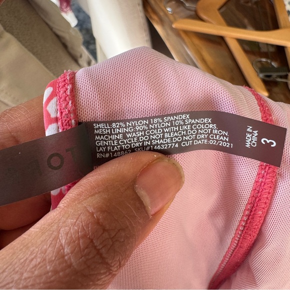 Torrid Women's Pink‎ Floral Swimsuit Bikini Top Size 3 - Picture 5 of 9